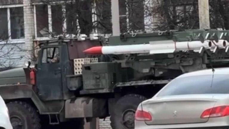 militarnyi.com-wp-content-uploads-2026-04-_puskova-ustanovka-nevidomogo-rosijskogo-zrk-z-raketamy-r-77-1.foto-voennyj-osvedomytel-1-1.jpg