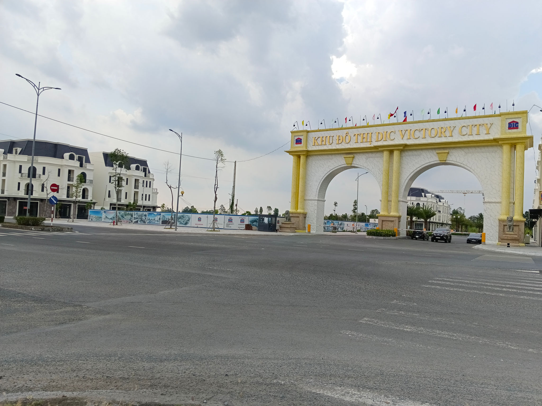 13nha ở 