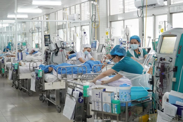 Y tế thế kỷ 21 đối mặt 3 thách thức: ICU xanh, ung thư phổi và Zona 