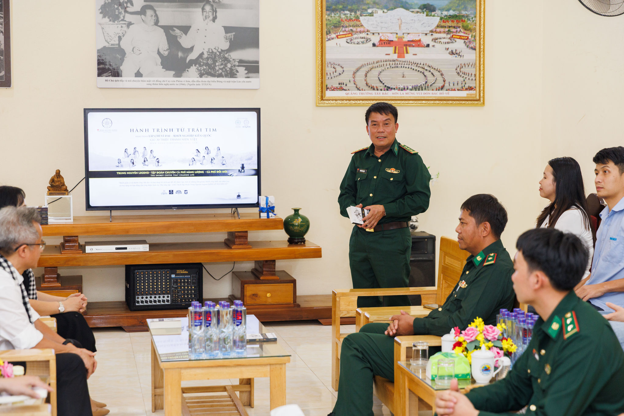 14. Thượng tá Hoàng Văn Giáp - Chính trị viên Đồn Biên phòng Mường Lèo