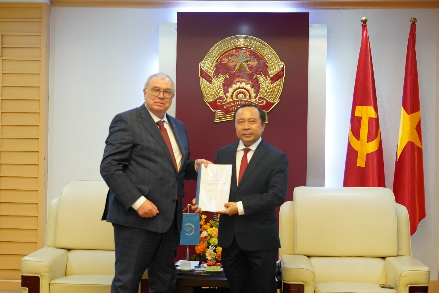 điện hạt nhân