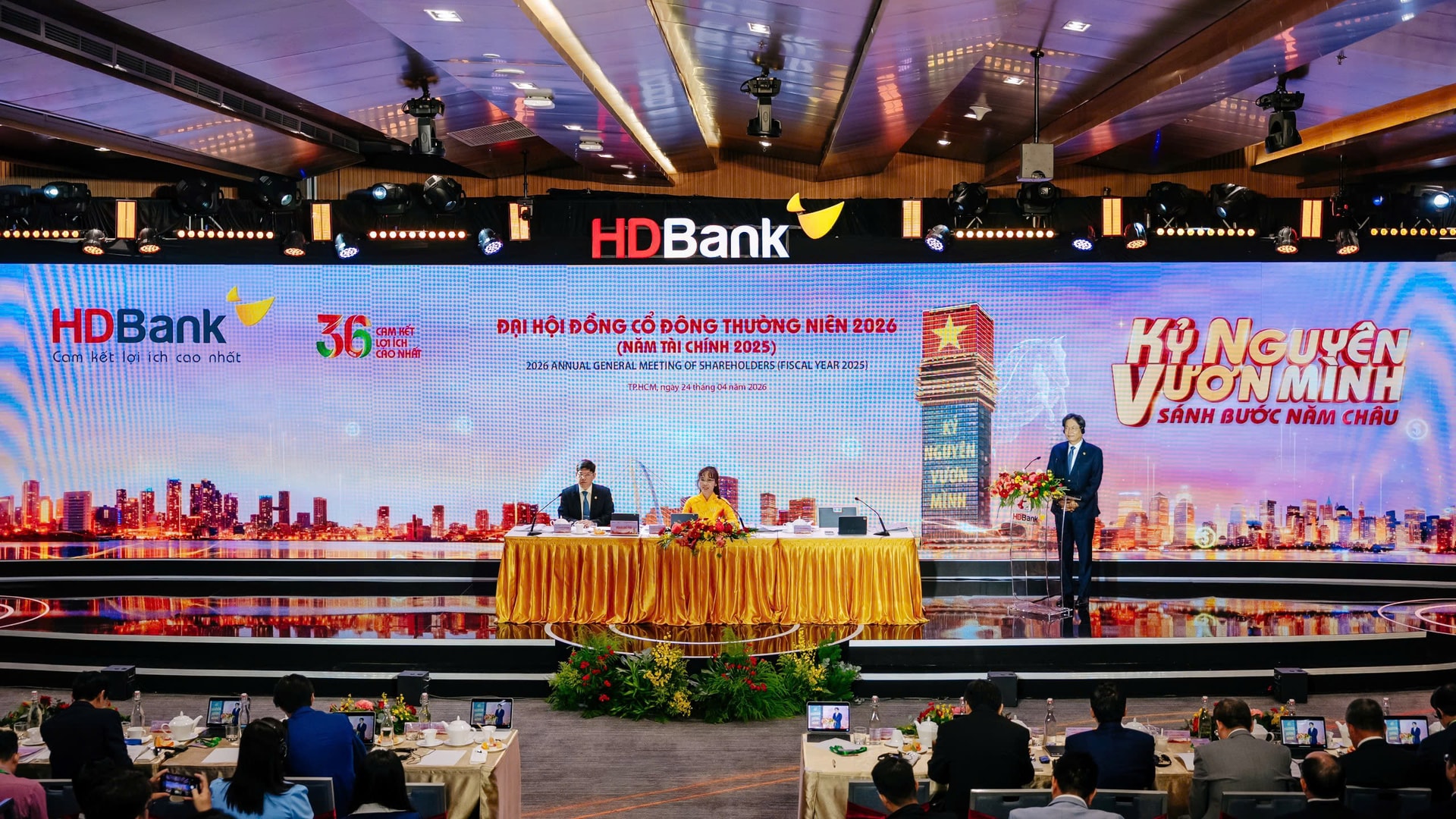 Toàn cảnh 1
