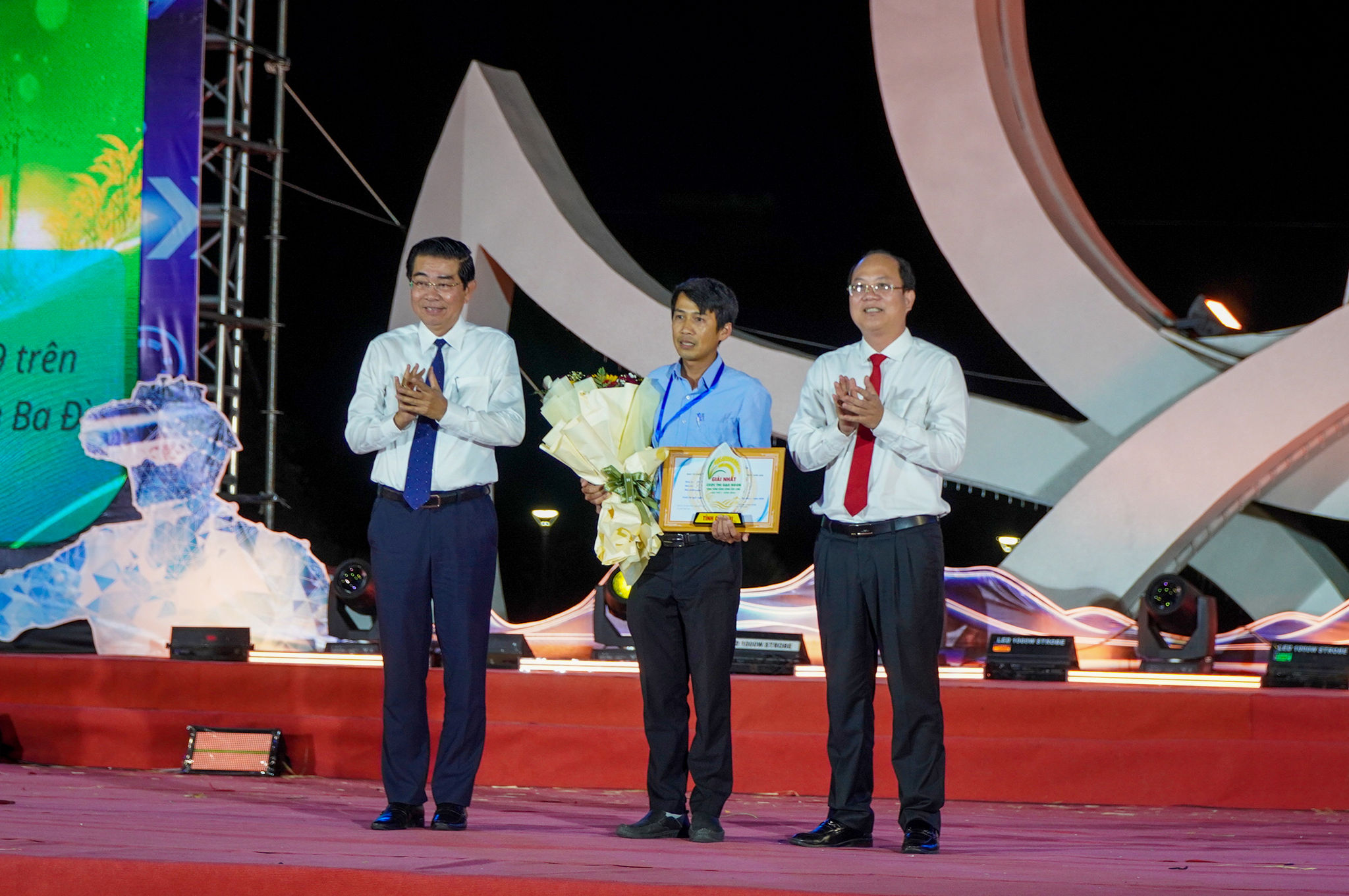 GDNONG VAN THACH
