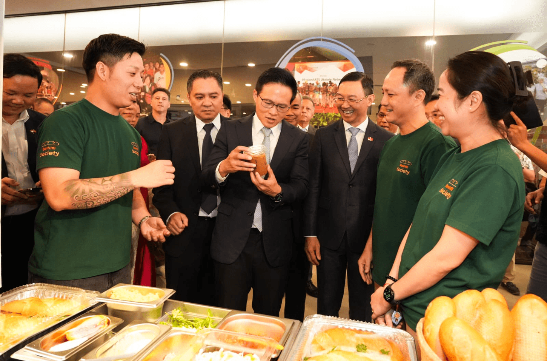 Bánh mì Việt vào khách sạn 4 sao Singapore: Khi 'tư duy Google' nâng tầm món ăn đường phố 