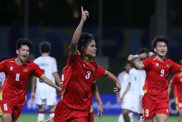 u17-viet-nam-thang-u17-uae-gianh-ve-world-cup.webp