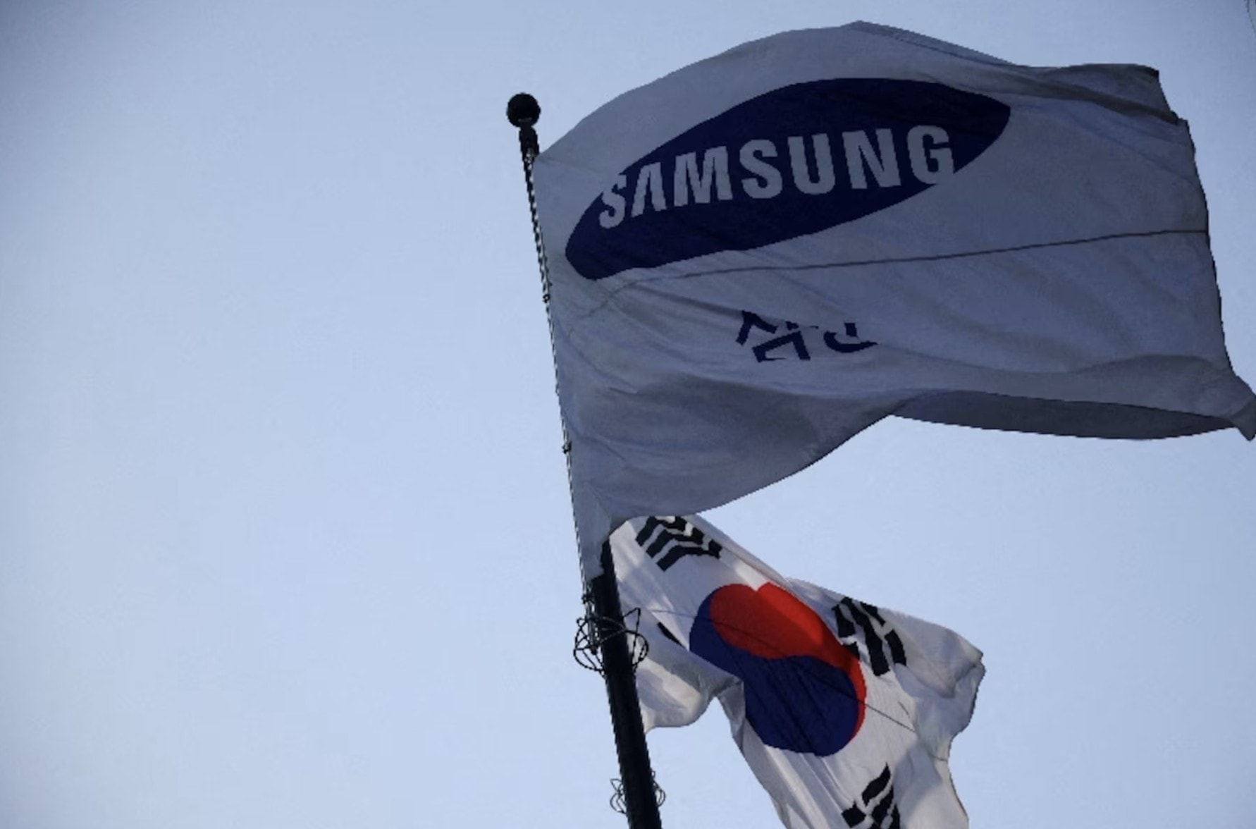 Hàn Quốc dùng mọi biện pháp ngăn hơn 45.000 nhân viên Samsung đình công