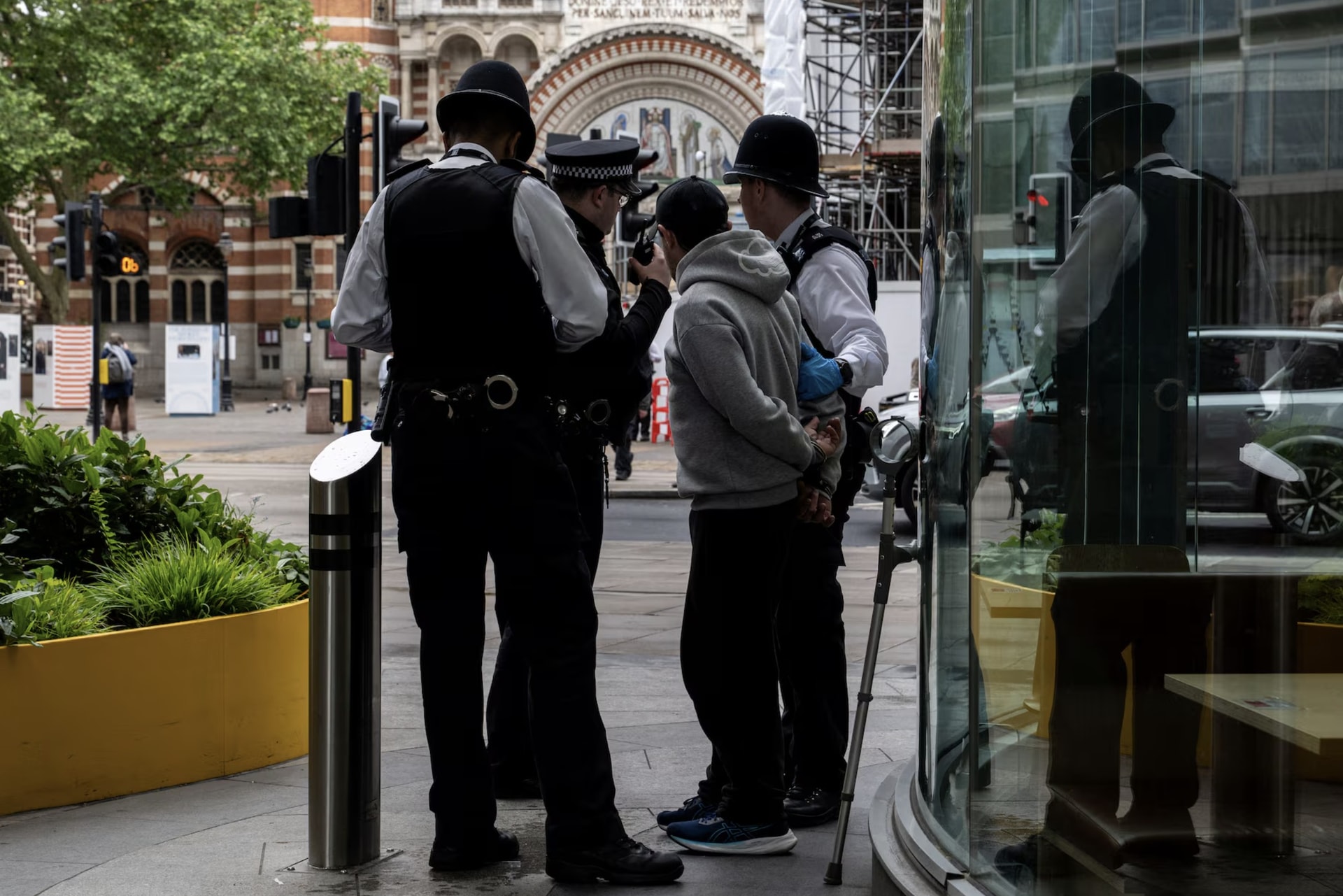 Camera quét khuôn mặt khắp London tìm tội phạm, gây lo ngại giám sát đại trà (1)