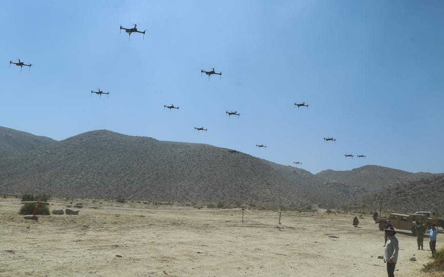 Mỹ thử bầy drone phòng thủ: Lá chắn mới trước cơn ác mộng UAV cảm tử 