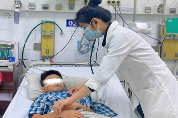 ecpr-va-ecmo-cuu-song-be-traii-o-tphcm-ngungtim-ra-sao-hinh-anh.png