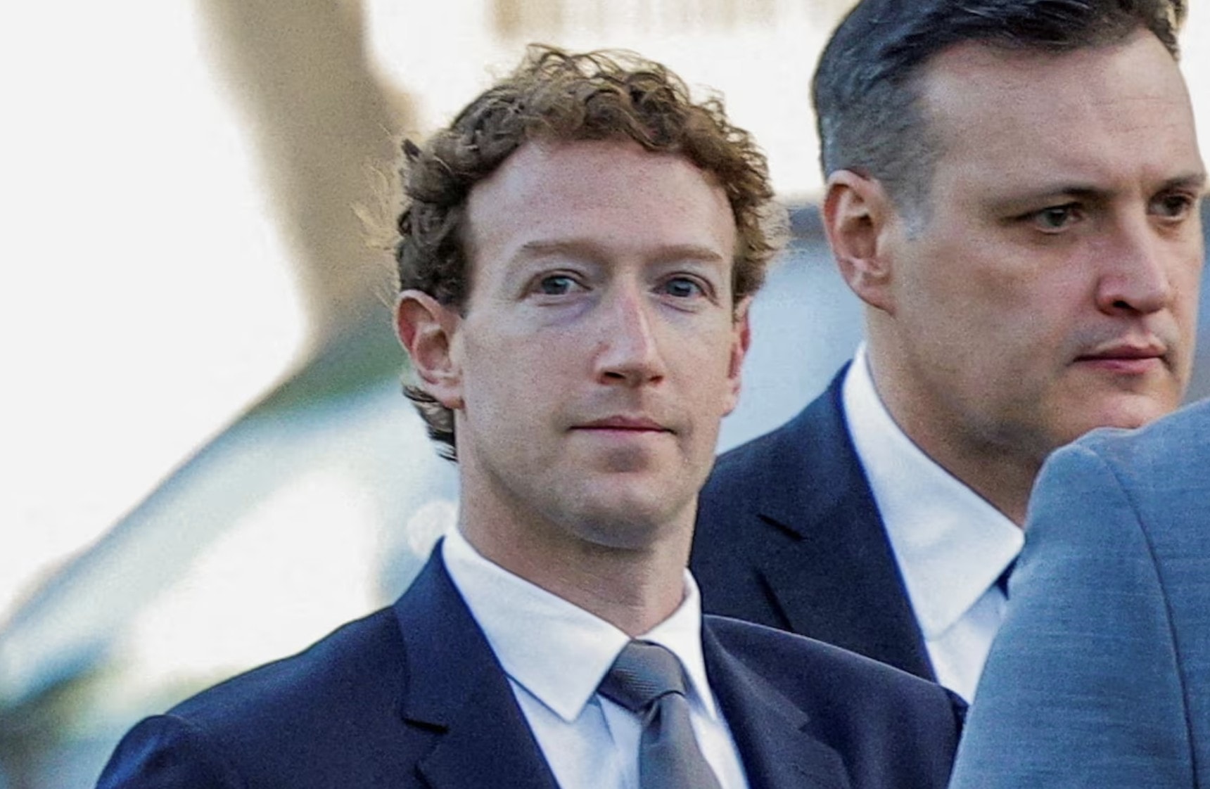 Mark Zuckerberg thừa nhận Meta mắc sai lầm khi tái cấu trúc vì AI