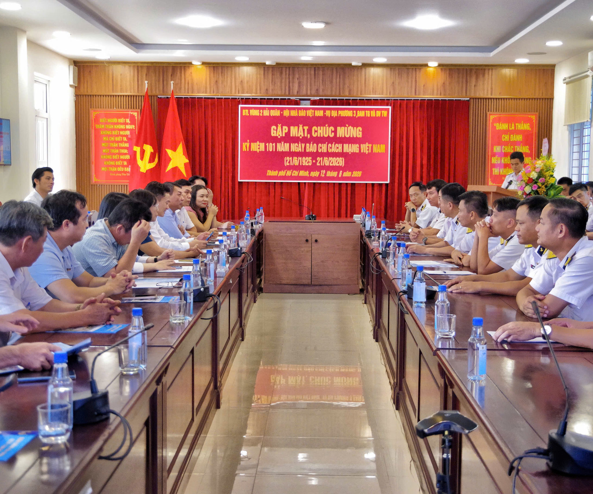 Đoàn các cơ quan báo chí tìm hiểu thực tế tại Vùng Cảnh sát biển 3, Vùng 2 Hải quân 
