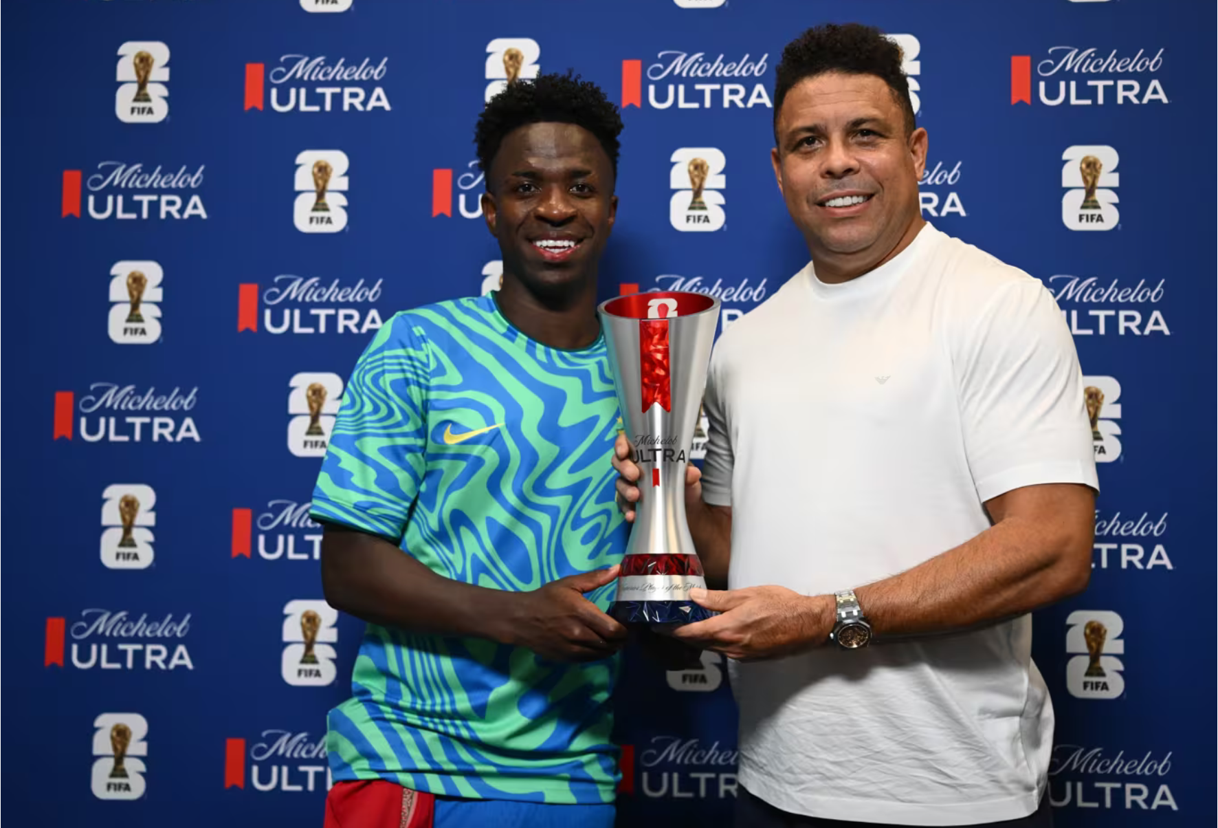 ronaldo-vinicius.png