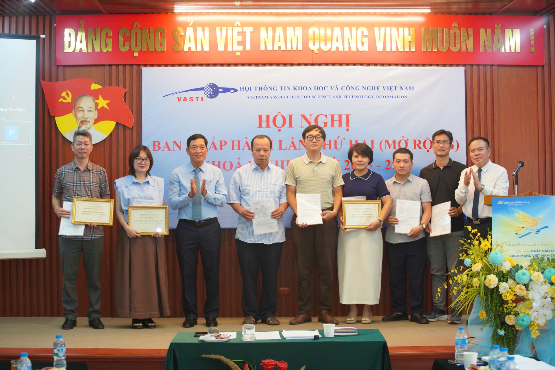 ket-nap-thanh-vien-moi-vasti(1).jpg