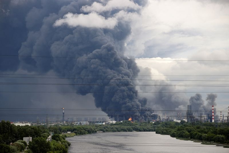 media.cnn.com-api-v1-images-stellar-prod-_2026-06-18t100031z-1196535788-rc26wlaenocs-rtrmadp-3-ukraine-crisis-attack-moscow.jpg