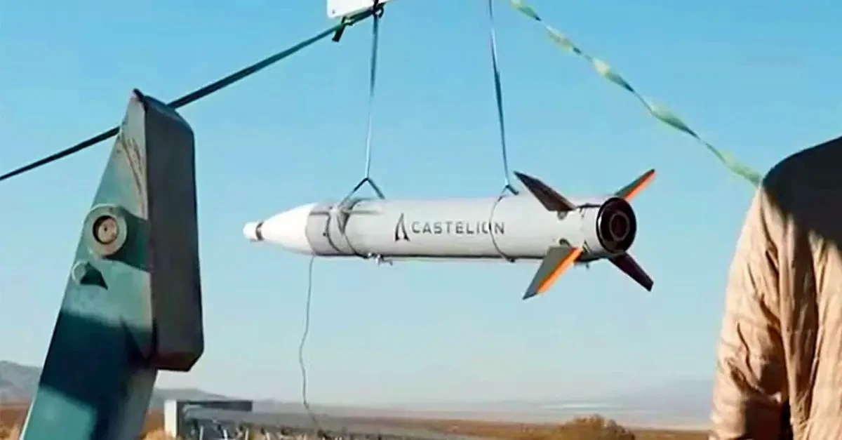 www.armyrecognition.com-templates-yootheme-cache-e8-_u.s.-navy-orders-first-50-blackbeard-hypersonic-missiles-for-super-hornet-fighters-e89ad036.webp