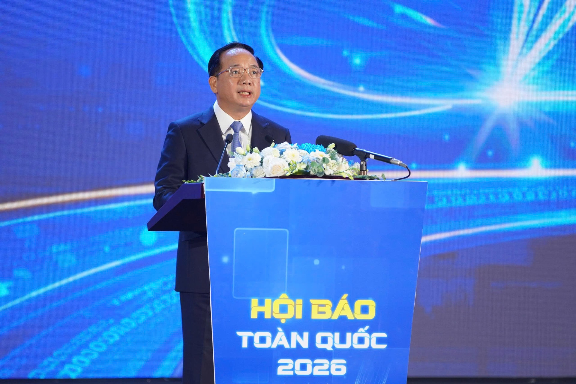 Đồng chí Trịnh Văn Quyết, Ủy viên Bộ Chính trị, Bí thư Trung ương Đảng, Trưởng Ban Tuyên giáo và Dân vận Trung ương phát biểu chỉ đạo, chính thức khai mạc Hội Báo toàn quốc năm 2026.