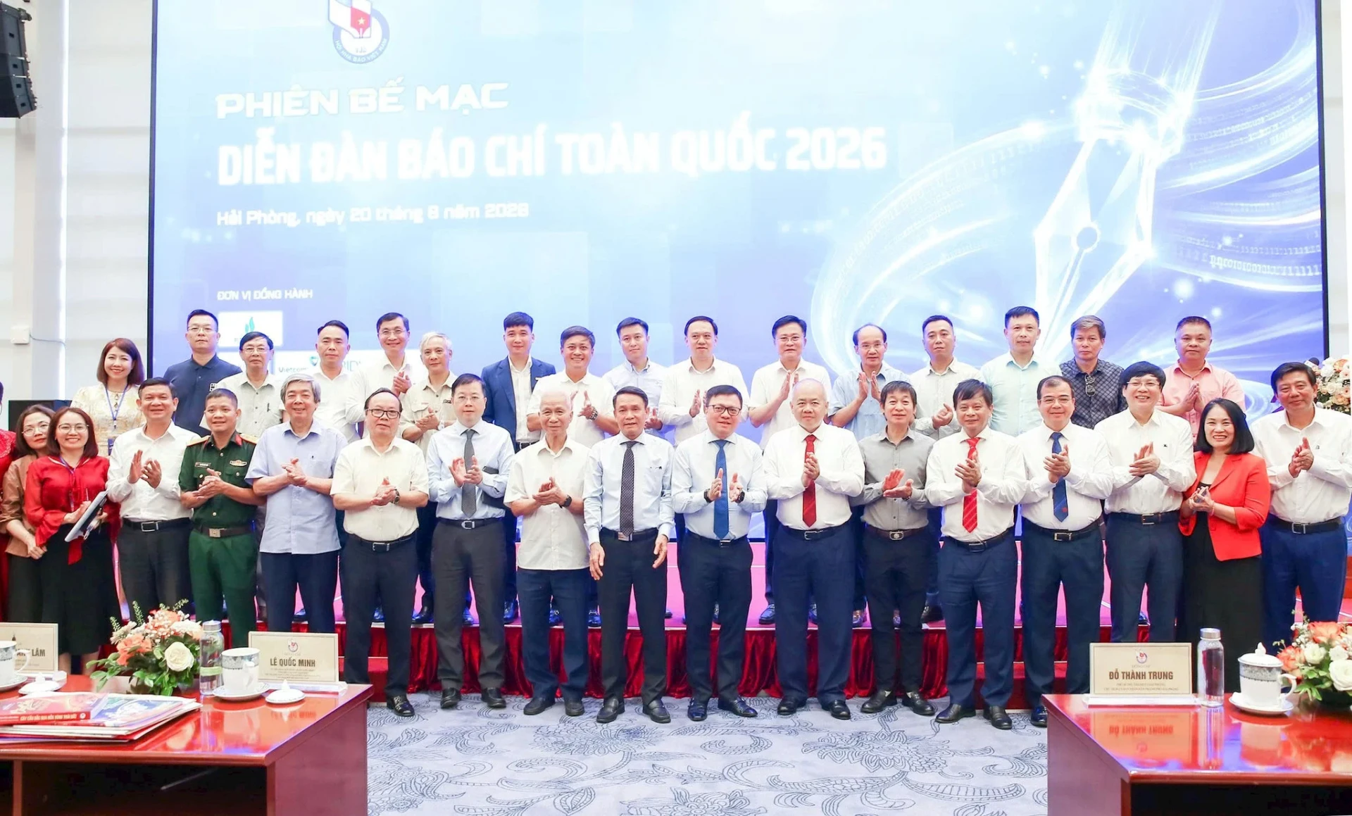 Diễn đàn Báo chí toàn quốc 2026 khép lại thành công rực rỡ tại thành phố cảng, định hình rõ nét tư duy bứt phá, 'Đa truyền thông' và mở đường cho hành trình đổi mới toàn diện của Báo chí Cách mạng Việt Nam trong kỷ nguyên mới.