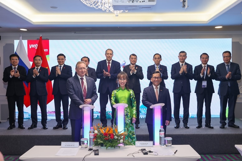 thu-tuong-le-minh-hung-chung-kien-le-cong-bo-mo-3-duong-bay-moi-ket-noi-viet-nam-va-lien-bang-nga-cua-hang-hang-khong-vietjet-anh-vgpnhat-bac-17818863157501076113873.jpg
