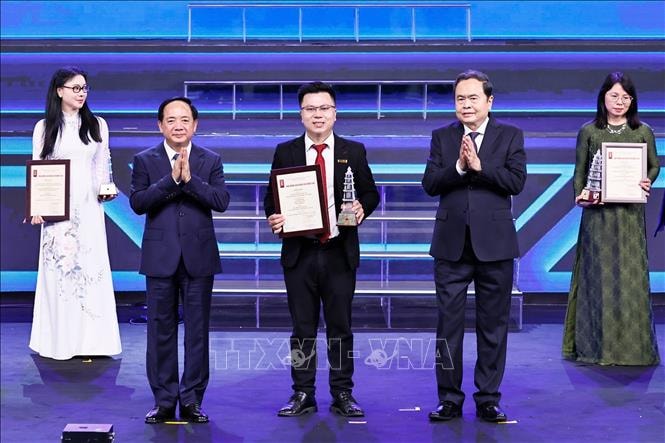 Chủ tịch Quốc hội Trần Thanh Mẫn: Báo chí tiếp tục dùng ngòi bút sắc bén để phụng sự Tổ quốc, phục vụ nhân dân