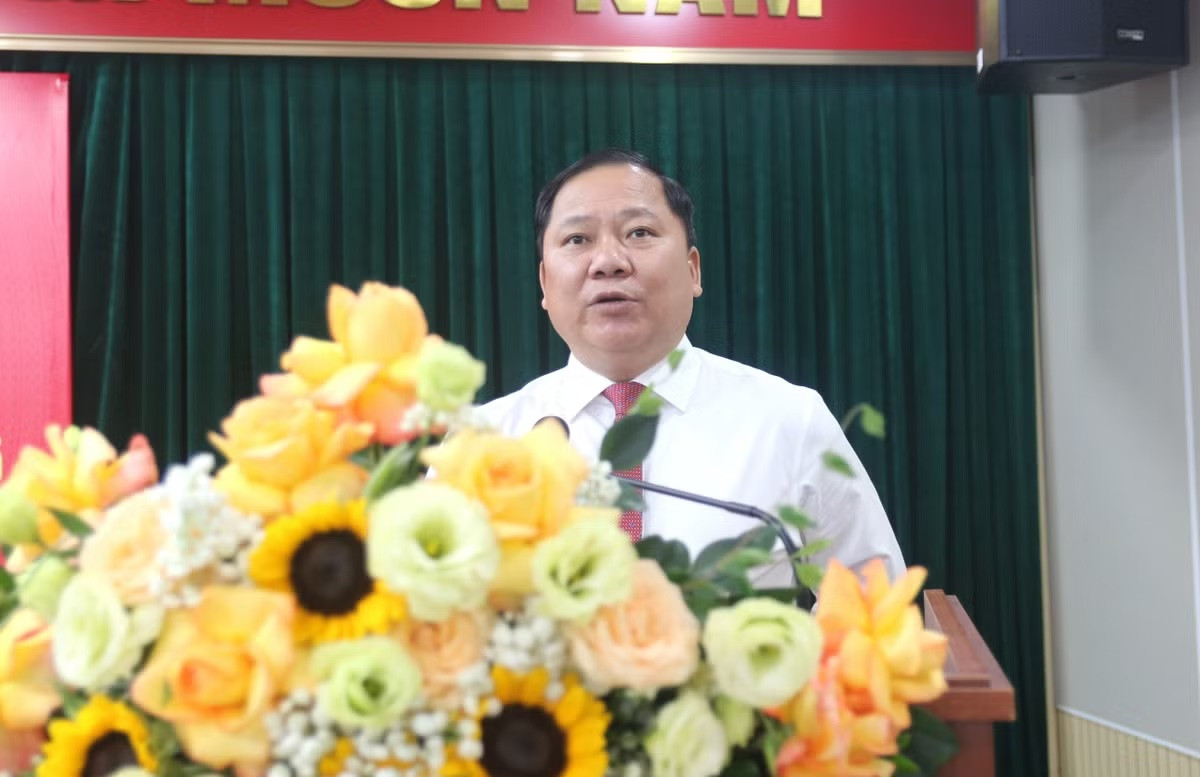 nguyen-phi-long.jpeg