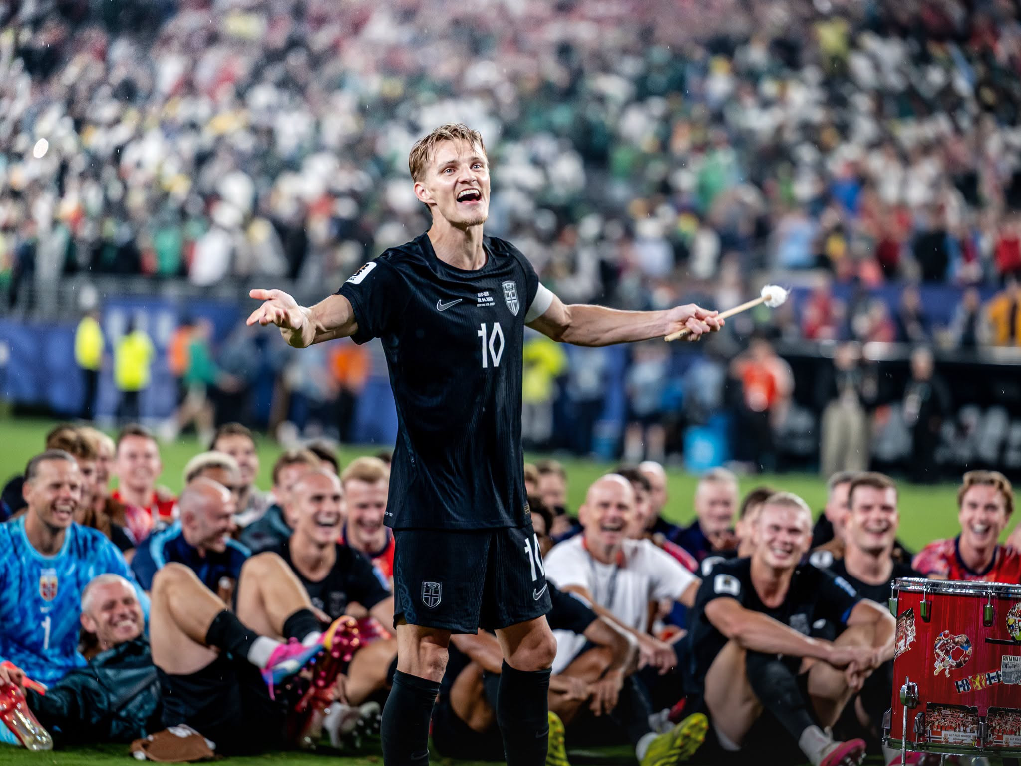 Màn ăn mừng 'độc nhất vô nhị' của Na Uy khi vượt qua vòng bảng World Cup 2026