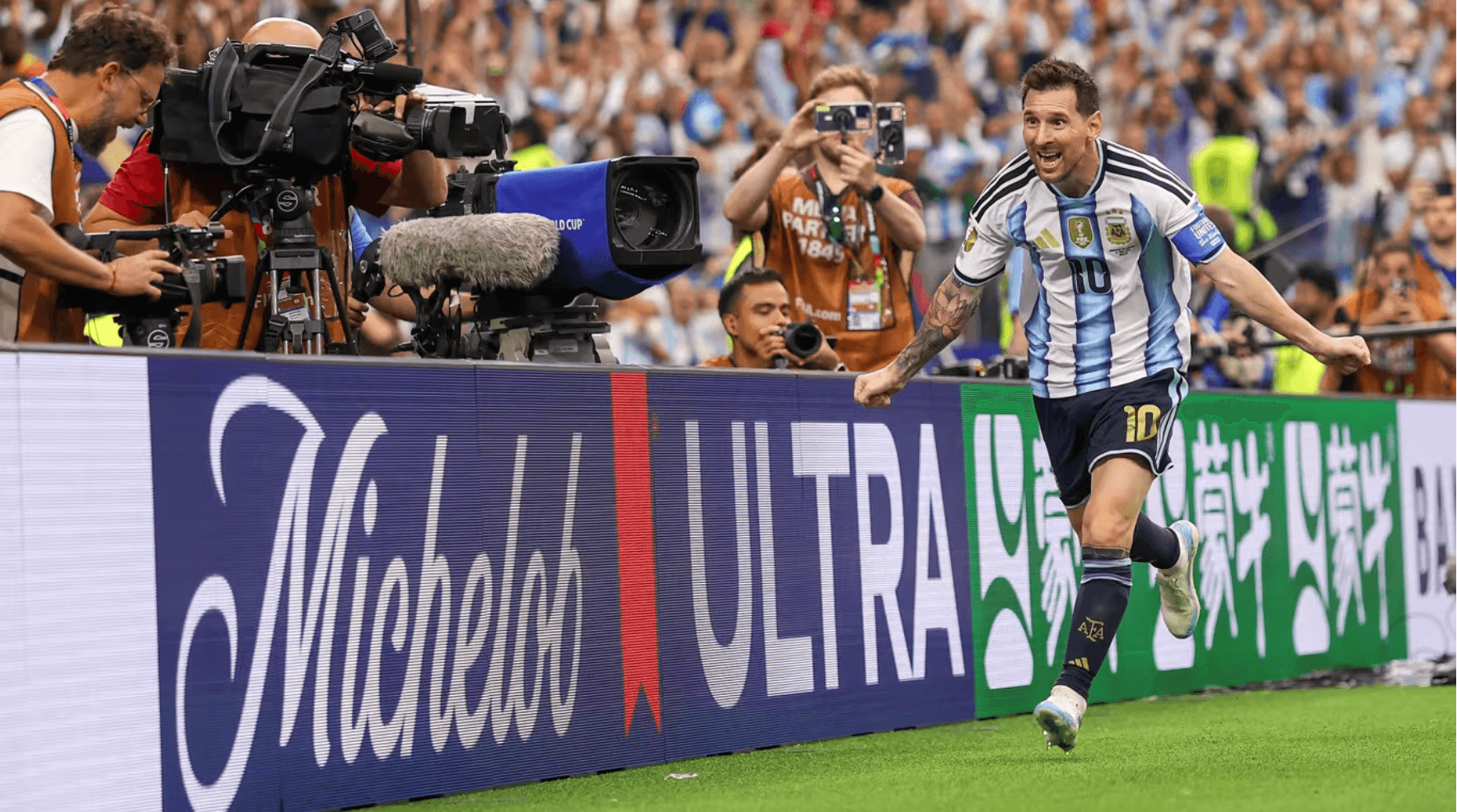 messi-18-ban.png