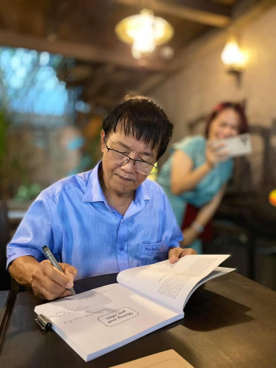 Vợ chồng cùng làm báo