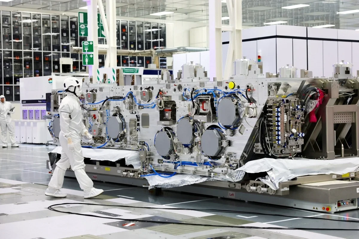 Tin đồn ASML đưa máy EUV sang Trung Quốc bị chế giễu, hé lộ nút thắt lớn nhất ngành chip