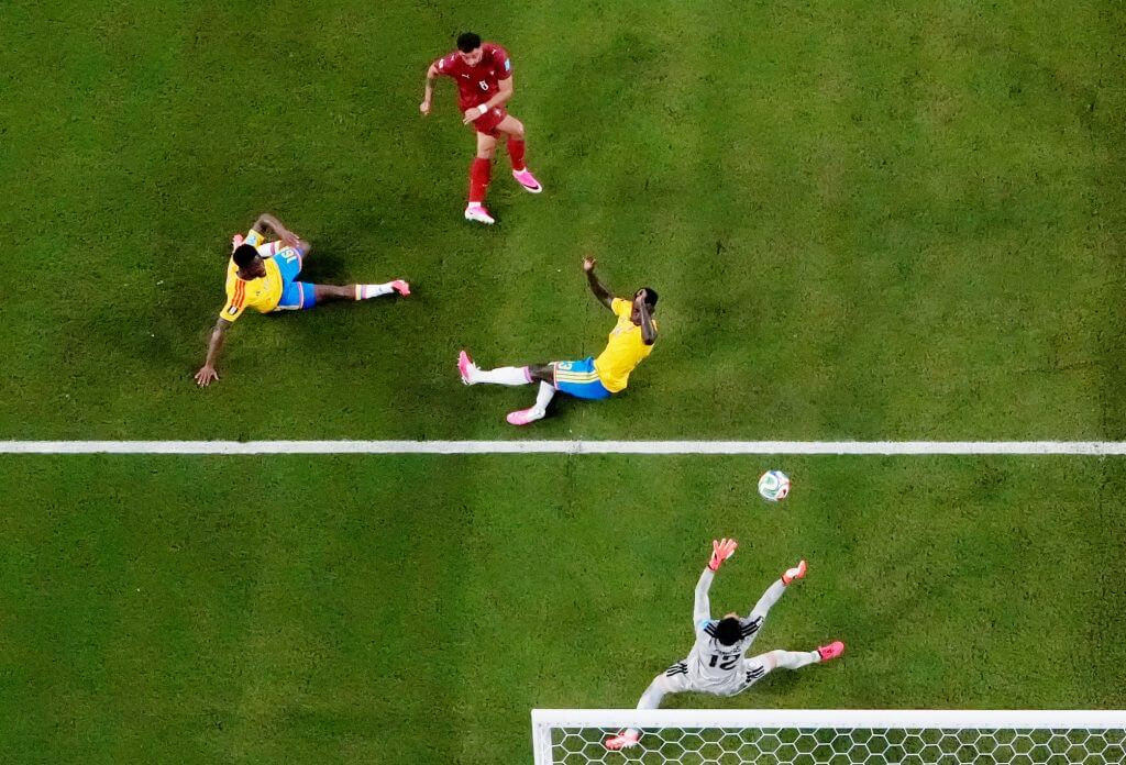 Bồ Đào Nha gặp Croatia, giấc mơ Ronaldo đối đầu Messi ở tứ kết tan vỡ (1)