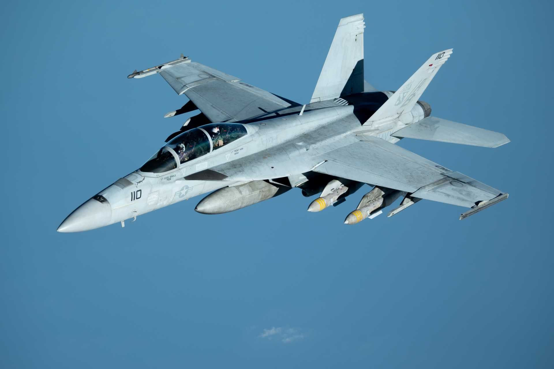 www.armyrecognition.com-images-stories-news-2026-june-_u.s.-navy-and-air-force-strike-10-iranian-military-targets-after-iran-drone-attack-on-oil-tanker-mt-kiku-1920-001.jpg