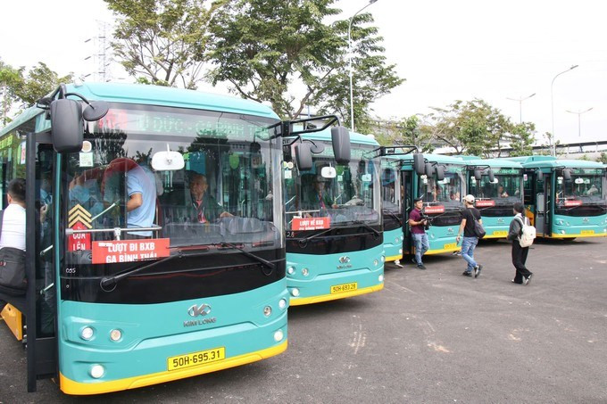 TPHCM đẩy nhanh chuyển đổi xanh từ xe buýt xăng sang xe buýt điện. Ảnh: SGGP