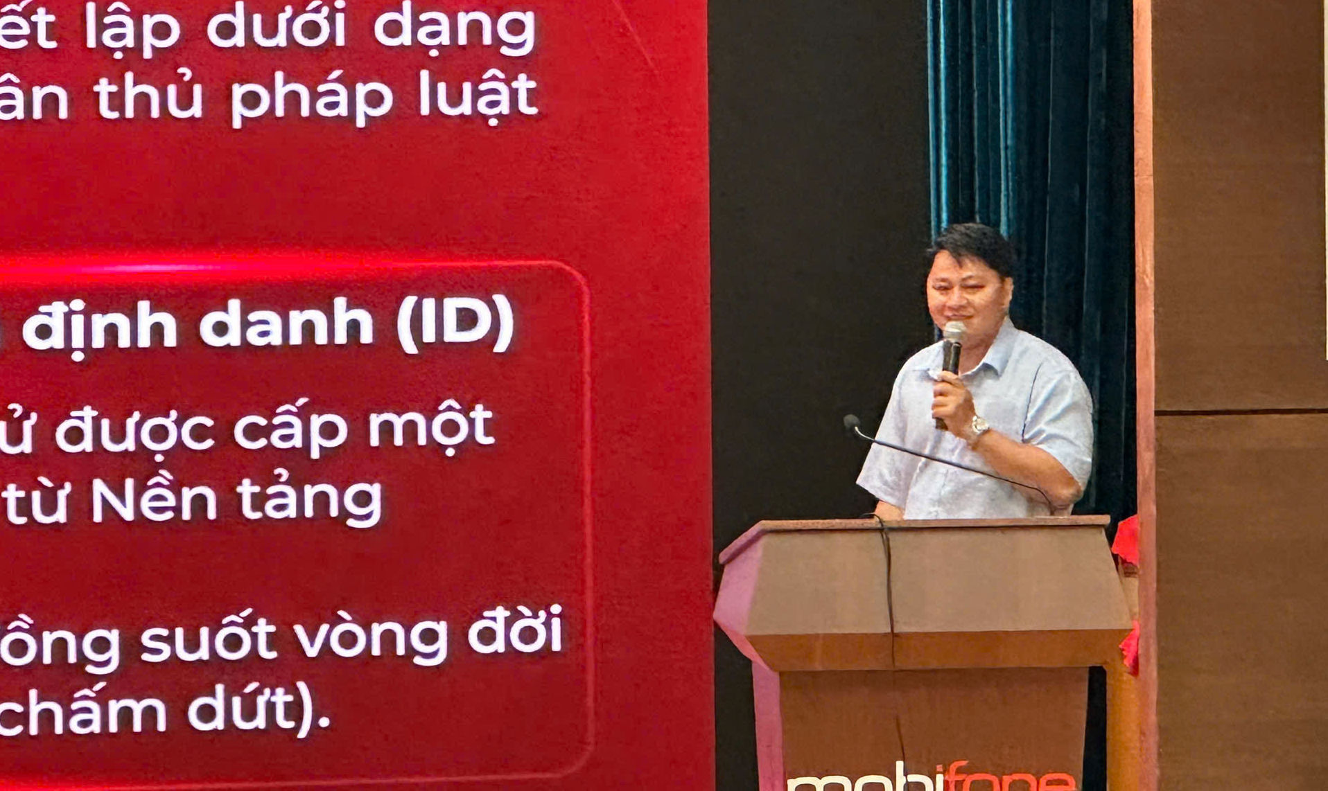 Hợp đồng lao động điện tử: Từ giao dịch giấy sang dữ liệu có thể xác thực
