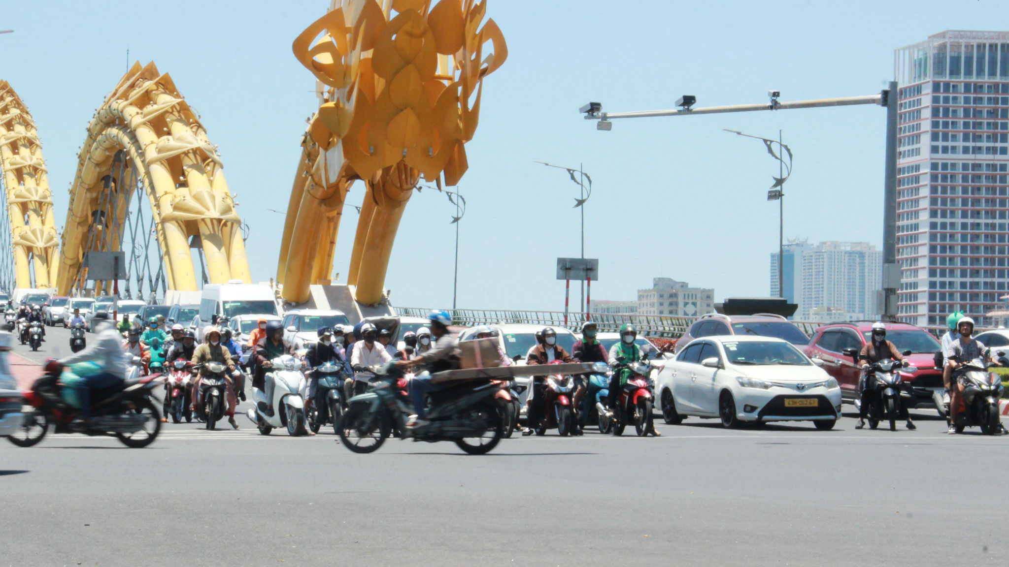 Đà Nẵng tăng trưởng cao, số lượng doanh nghiệp giải thể nhiều 