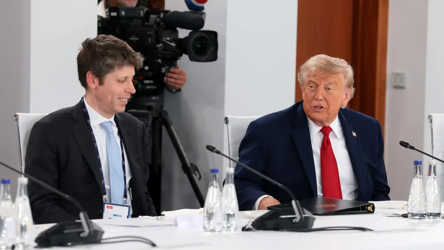 OpenAI đề xuất nhượng 5% cổ phần cho chính quyền Trump