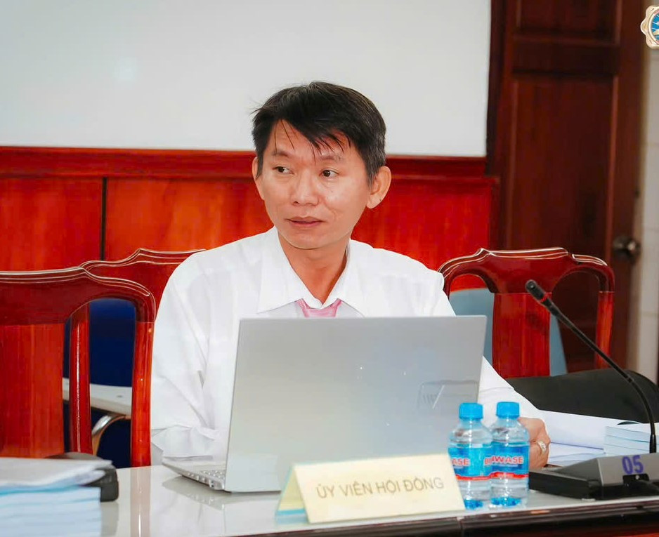 TS Thuận 
