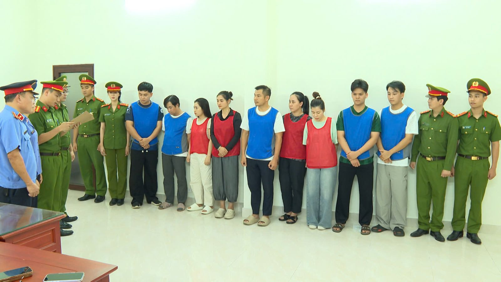 pnj lab kim cương lậu-2