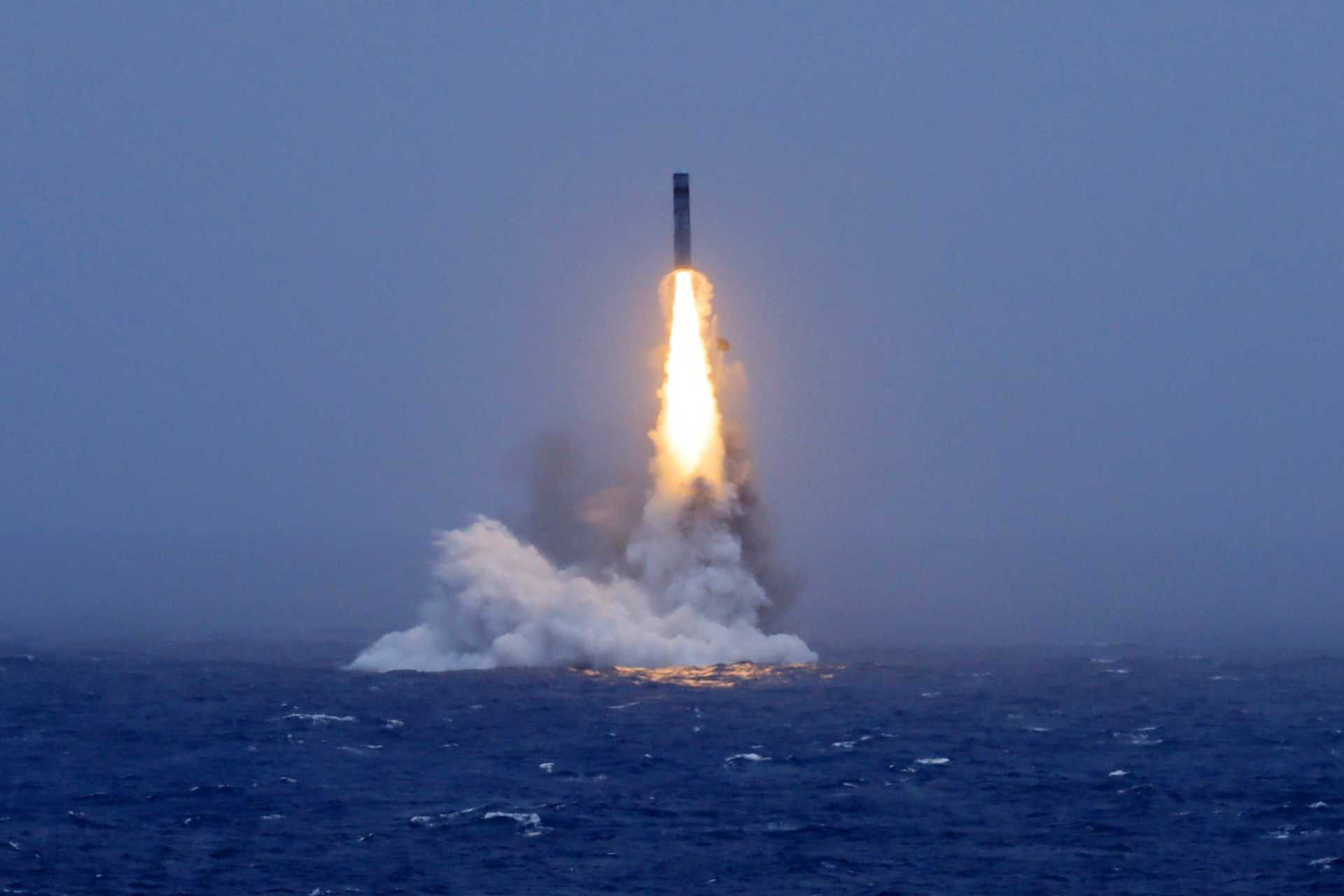 www.armyrecognition.com-images-stories-news-2026-july-_china-conducts-first-ever-strategic-submarine-launched-ballistic-missile-test-into-pacific-ocean-925-001.jpg