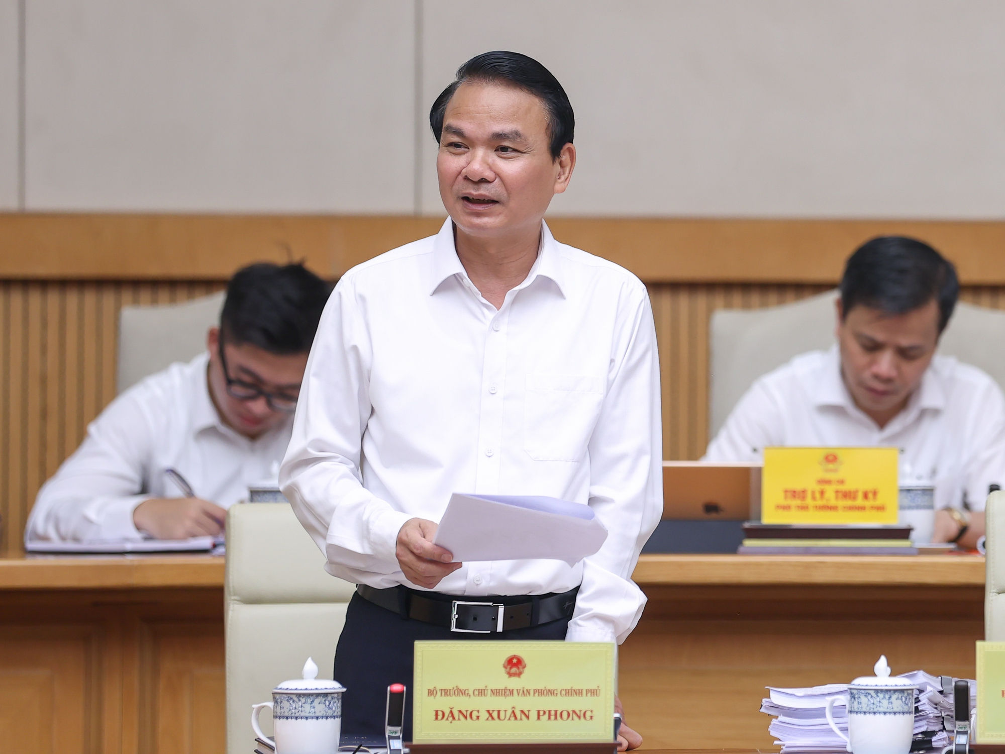Thủ tướng: Thể chế phải tạo đột phá phát triển và thực thi phải hiệu quả, không trở thành 'điểm nghẽn của điểm nghẽn'- Ảnh 6.