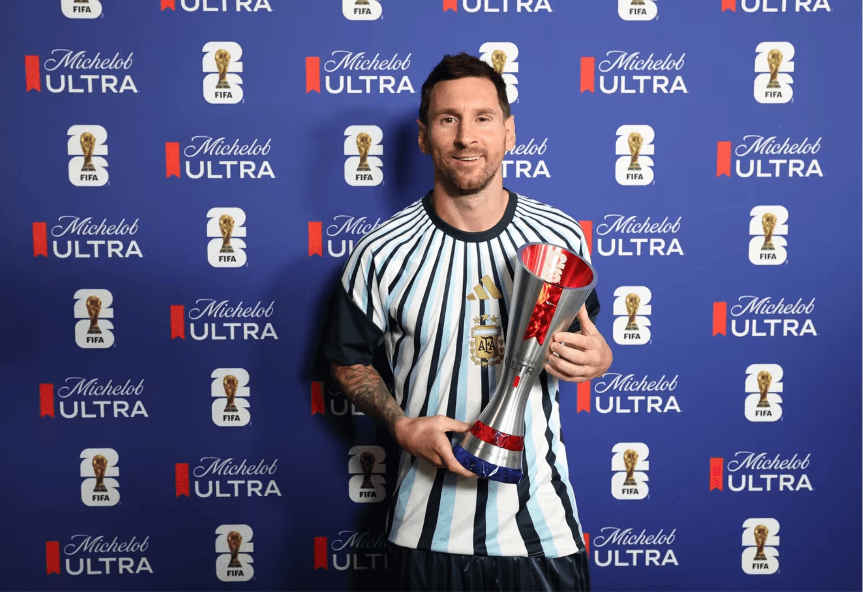 dung-khoc-cho-toi-argentina-messi.png