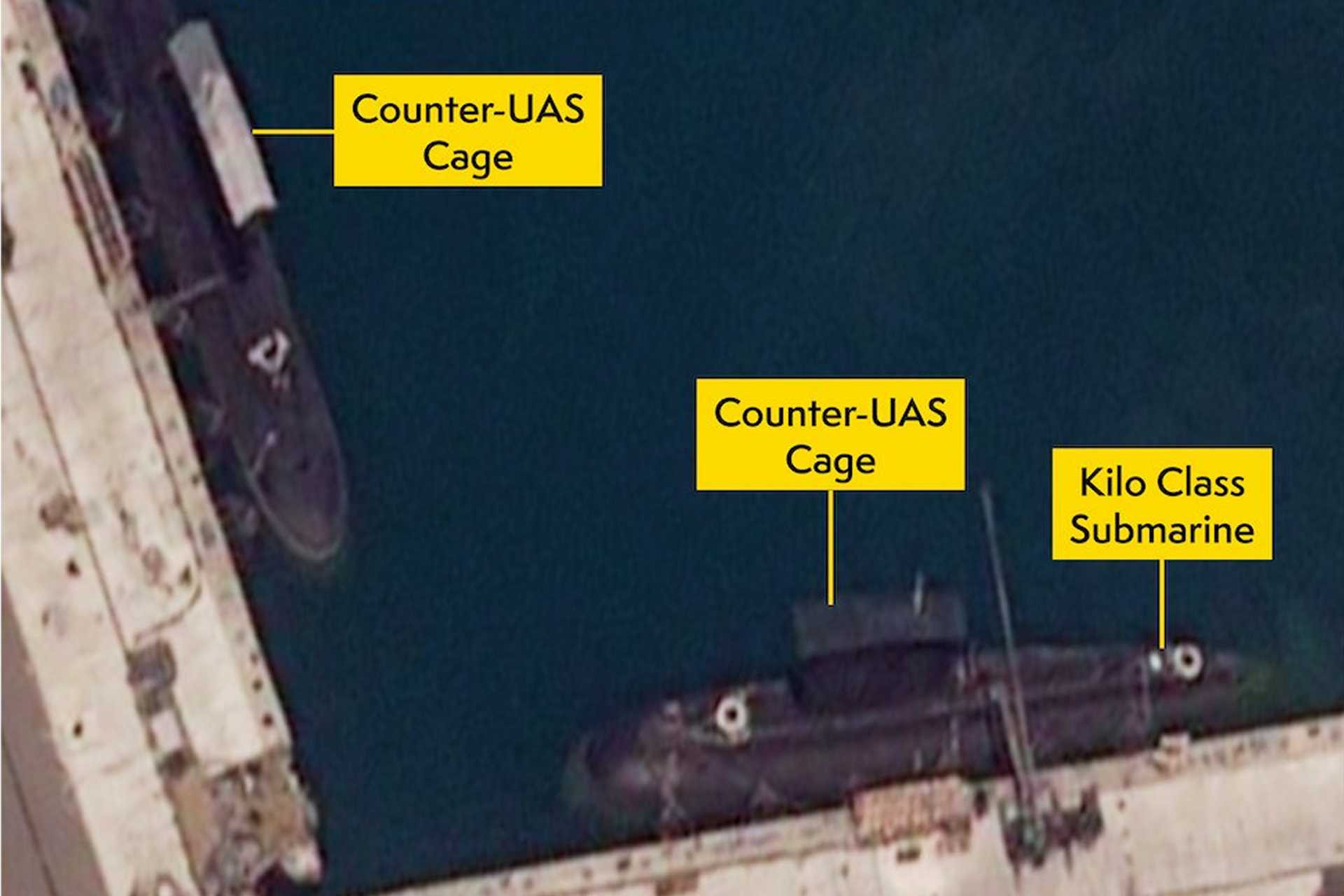 www.armyrecognition.com-images-stories-news-2026-july-_russia-equips-kilo-class-submarines-with-cope-cages-to-defend-black-sea-fleet-from-ukrainian-drones-925-001.jpg