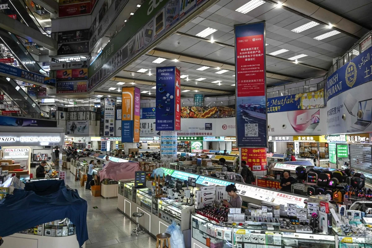 Giá RAM tăng gấp 5 lần, thủ phủ điện tử Trung Quốc đảo lộn vì khủng hoảng chip nhớ