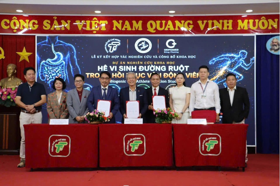 leducchuong.jpg