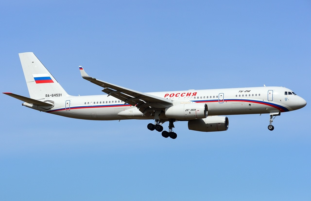 ra-64531-tu-214-1.jpg