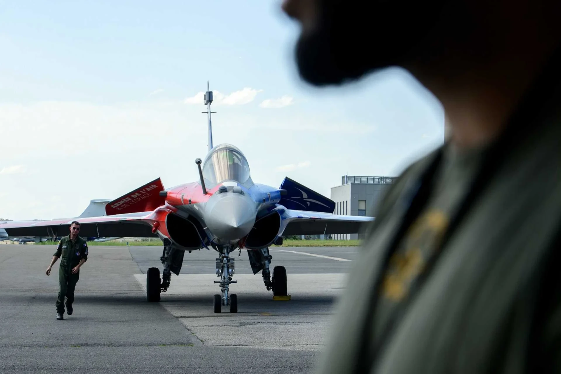 Ukraine to receive 16 French Rafale fighter jets by 2029 for deep strike operations against Russia 925 001-dd136f0e