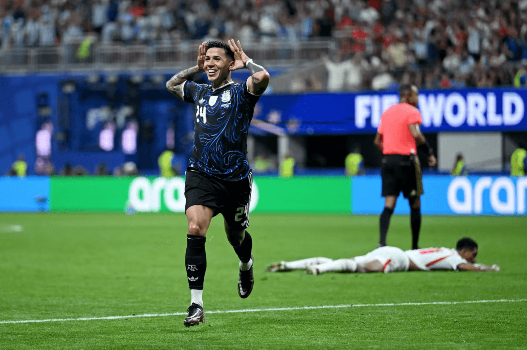 messi-kien-tao-2.png