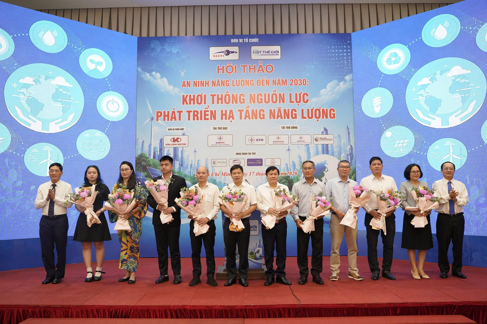 Các nhà tài trợ