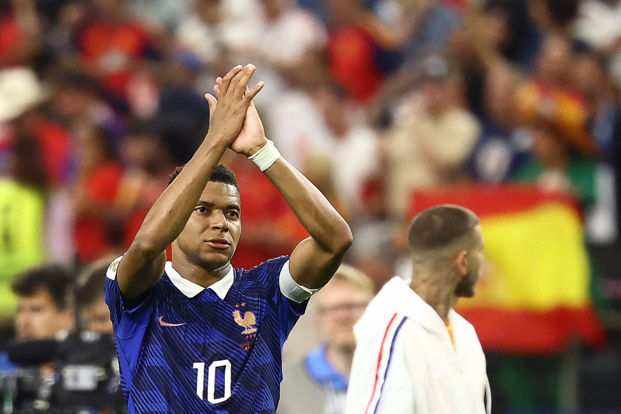 hlv-deschamps-cung-doi-tuyen-phap-mbappe.jpg
