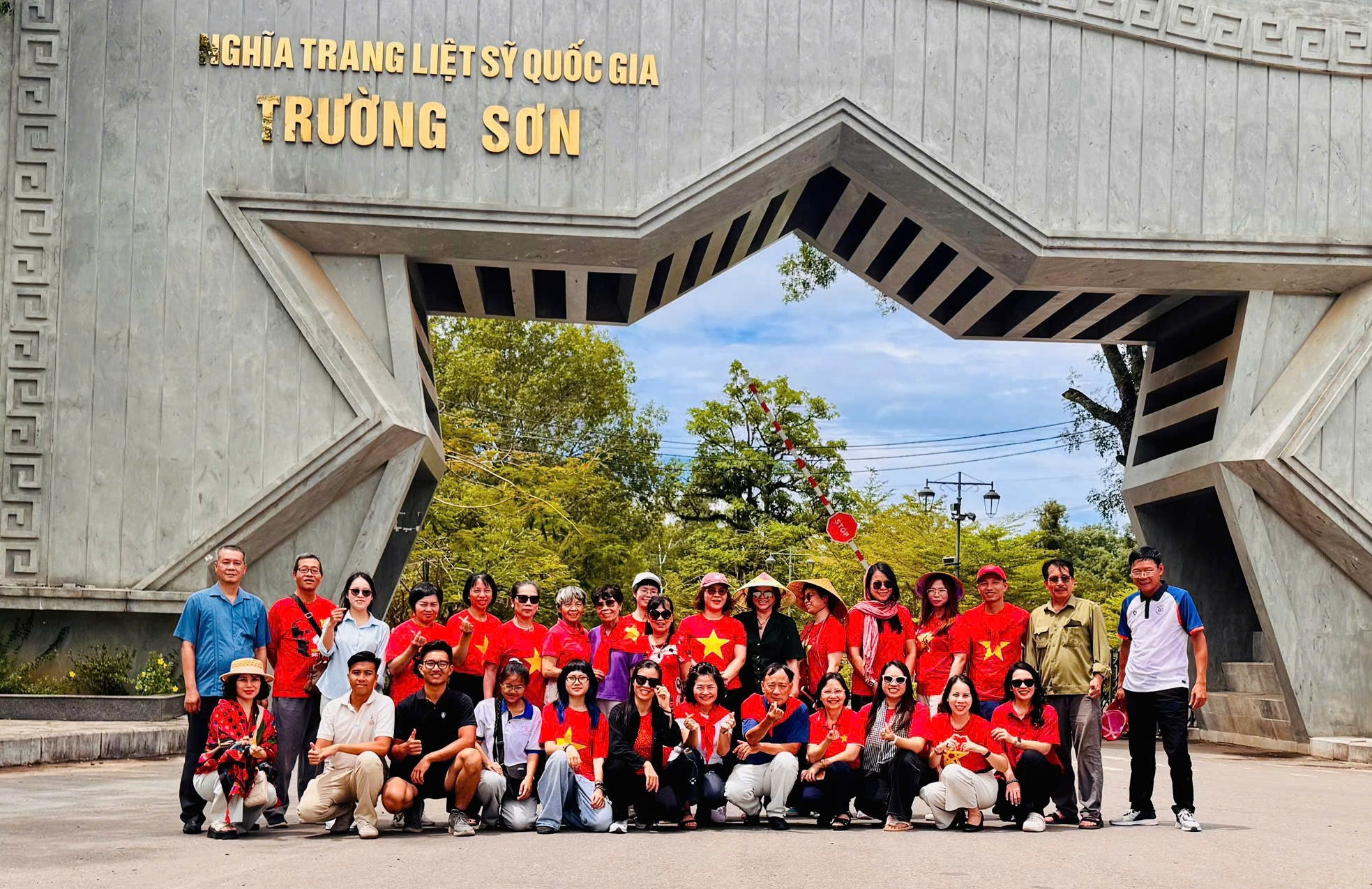 tram-yeu-thuong-va-hanh-trinh-cua-long-biet-on-4.jpg