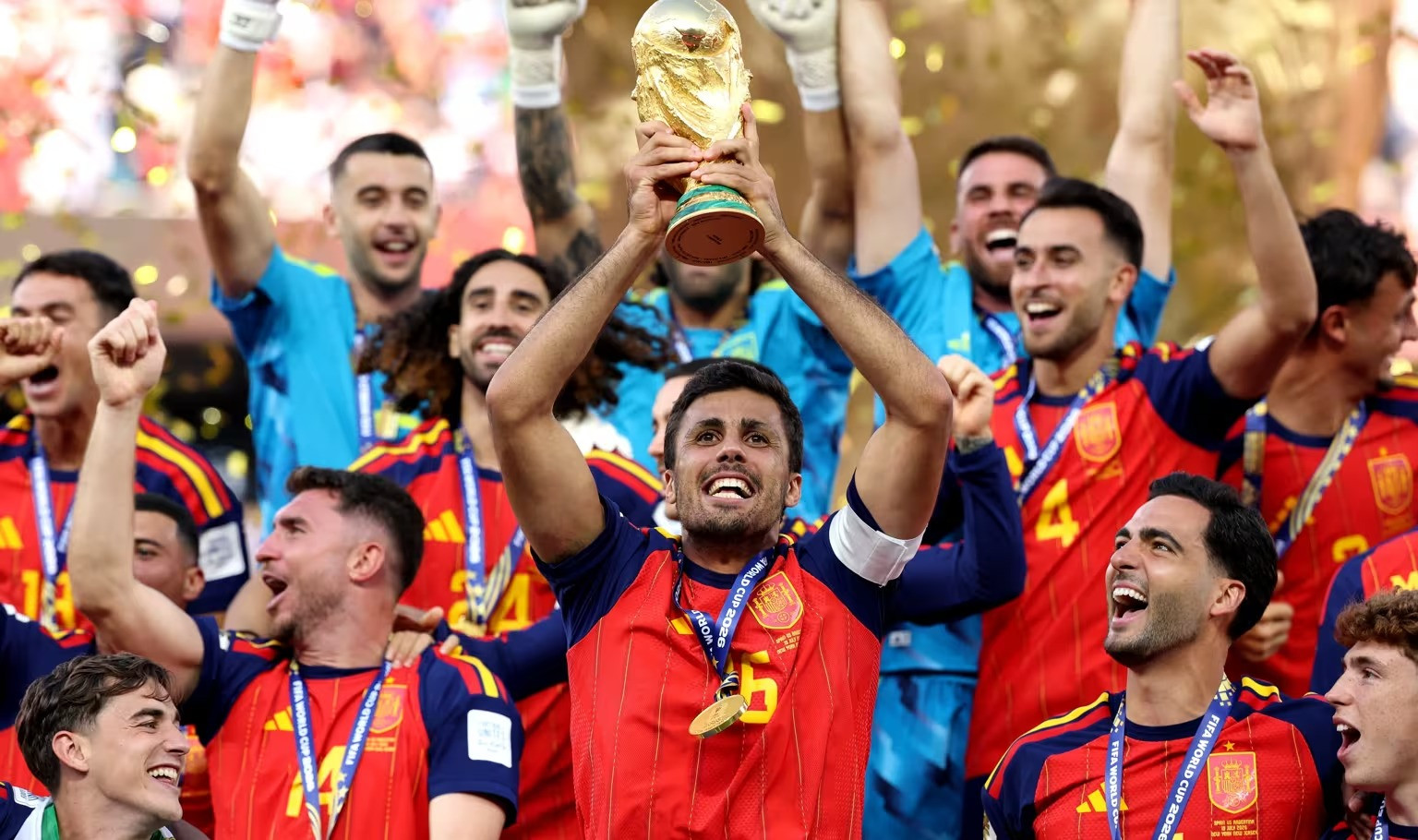 Tây Ban Nha khép lại kỉ nguyên của Messi và chấm dứt giấc mơ của Argentina