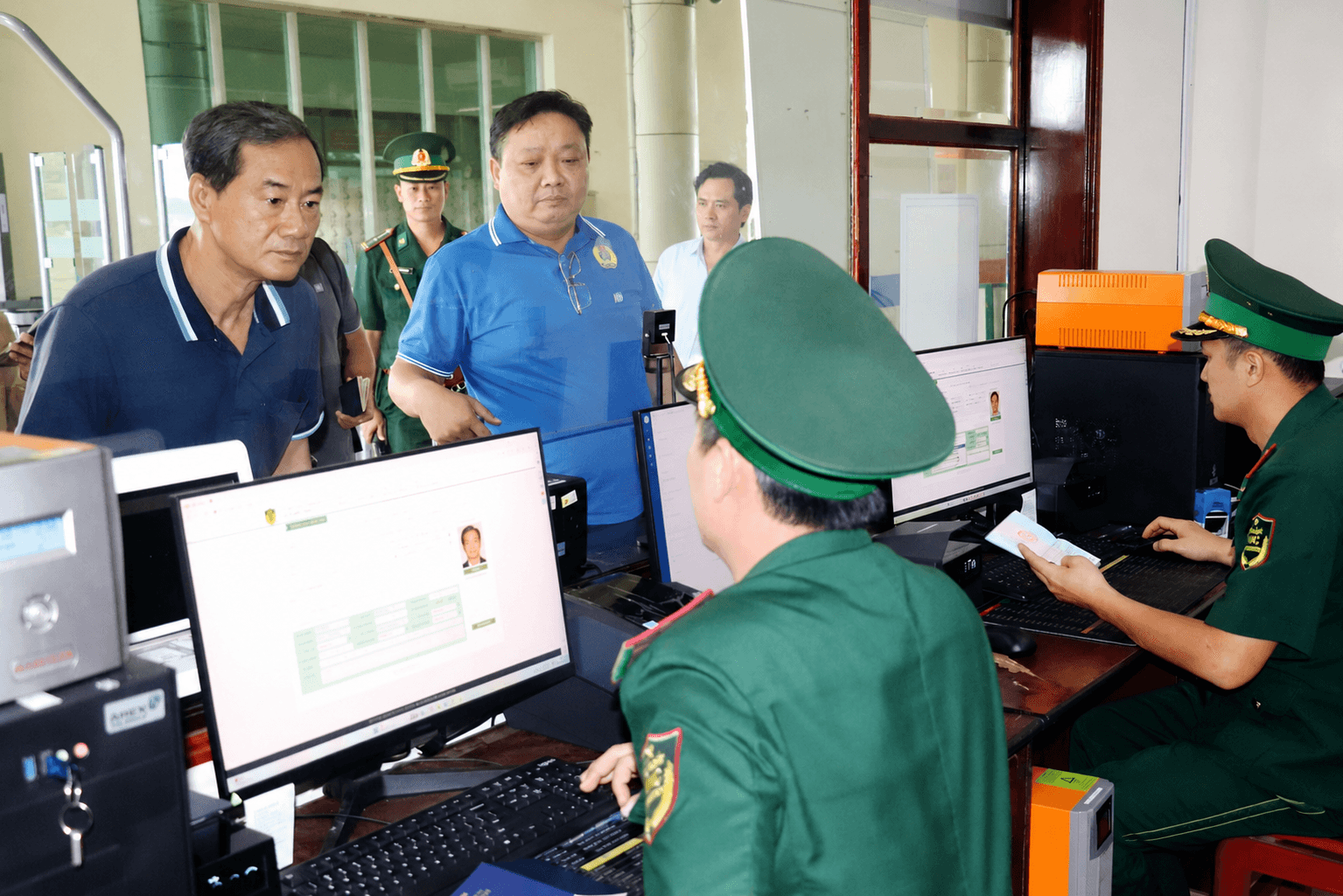 ChatGPT Image 10_40_56 22 thg 7, 2026